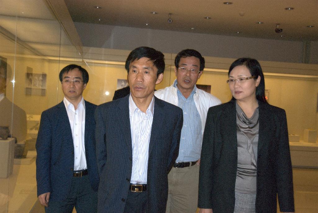 陕西省教育厅副厅长张雄强莅临我院检查指导工作