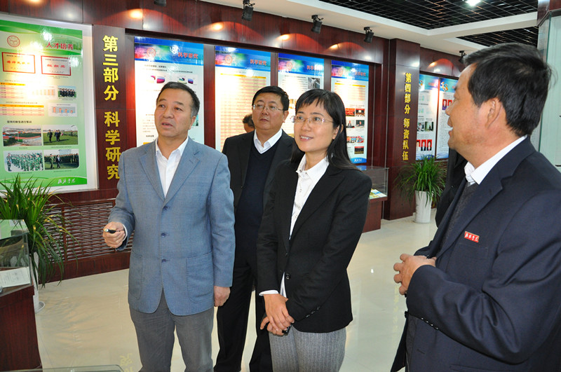 中共榆林市委常委宣传部部长陈宁一行来我院调研