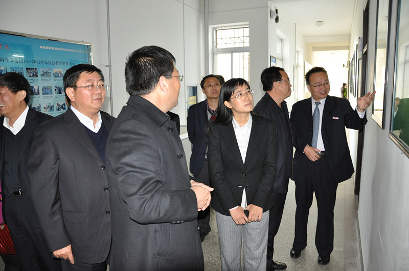 中共榆林市委常委宣传部部长陈宁一行来我院调研